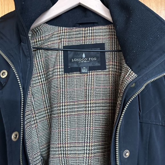 London Fog Women's Water-Resistant Hooded Anorak Coat in Black Size Medium - Picture 3 of 8